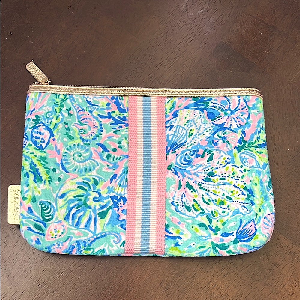 Lilly Pulitzer Vibrant Seashell Pouch NWOT